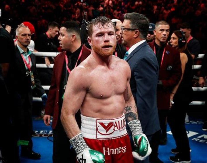 Canelo Alvarez: The Rise of a Boxing Legend
