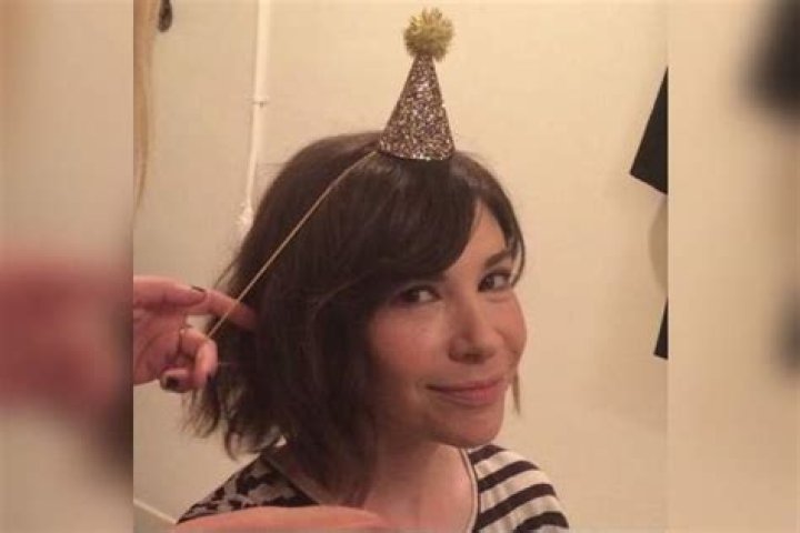Carrie Brownstein's Girlfriend: A Deep Dive into Her Relationships and Personal Life