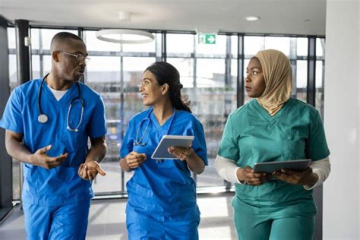 Charismatic Charis Kuehl: A Leader in the Healthcare Industry
