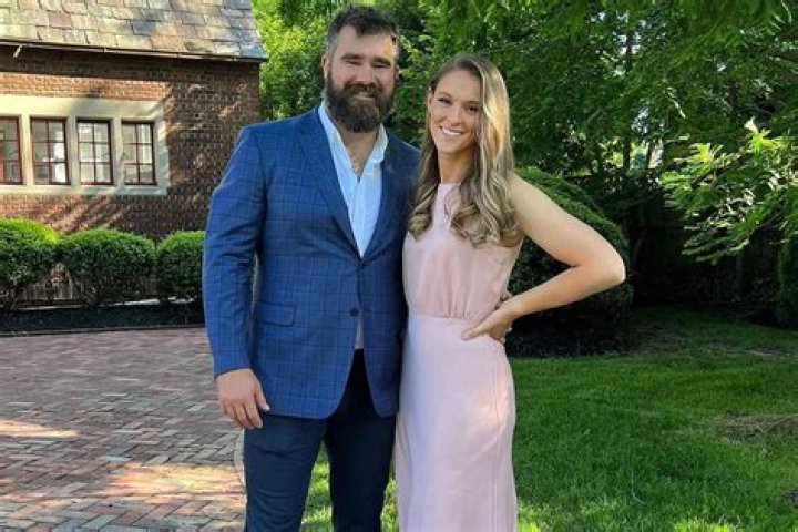 Exploring the Life of the Rams Coach's Wife: A Deep Dive into Her Journey and Influence