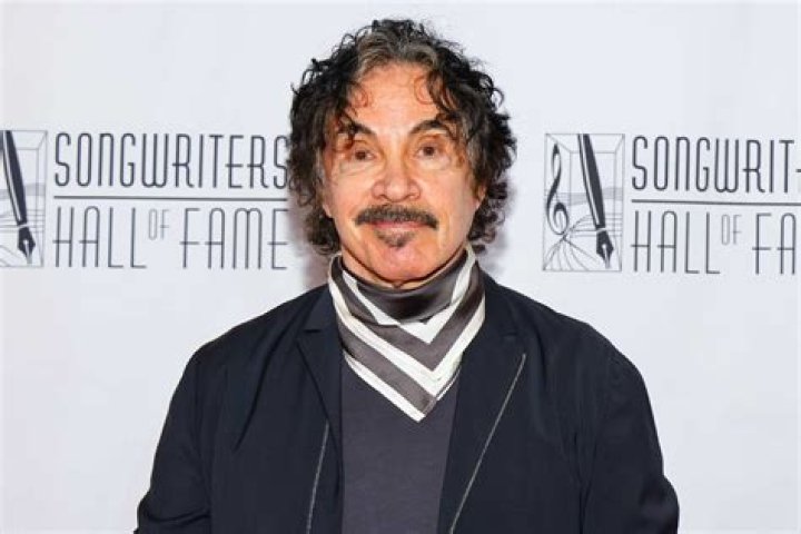 How Tall is John Oates? Discover the Height of the Iconic Musician