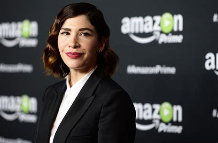 Is Carrie Brownstein Married? A Deep Dive into Her Personal Life
