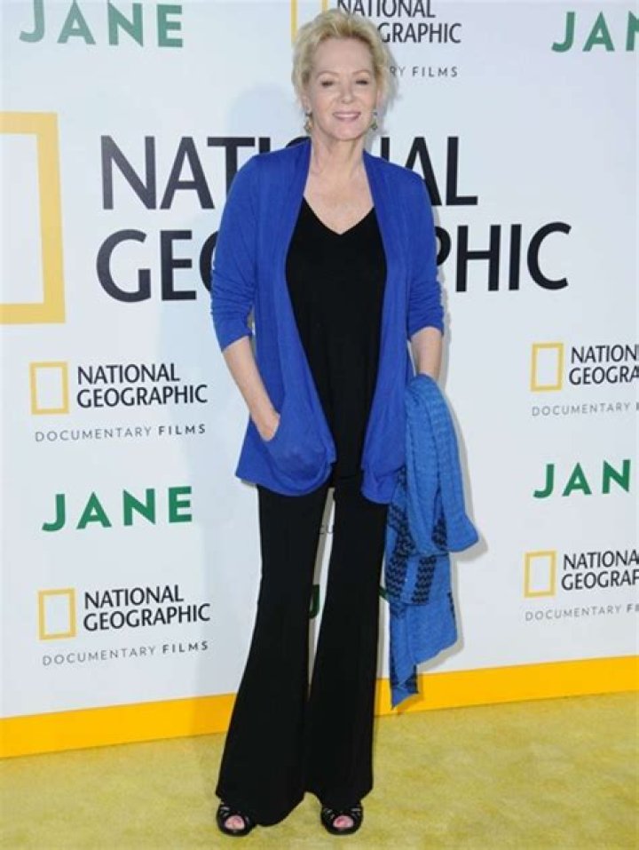 Jean Smart Height and Weight: The Facts You Need to Know