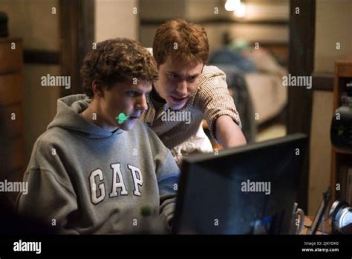 Joseph Mazzello and His Social Network: A Deep Dive into the Life of an Actor
