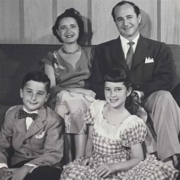 Kenneth Handler Children: A Comprehensive Insight into His Family Life