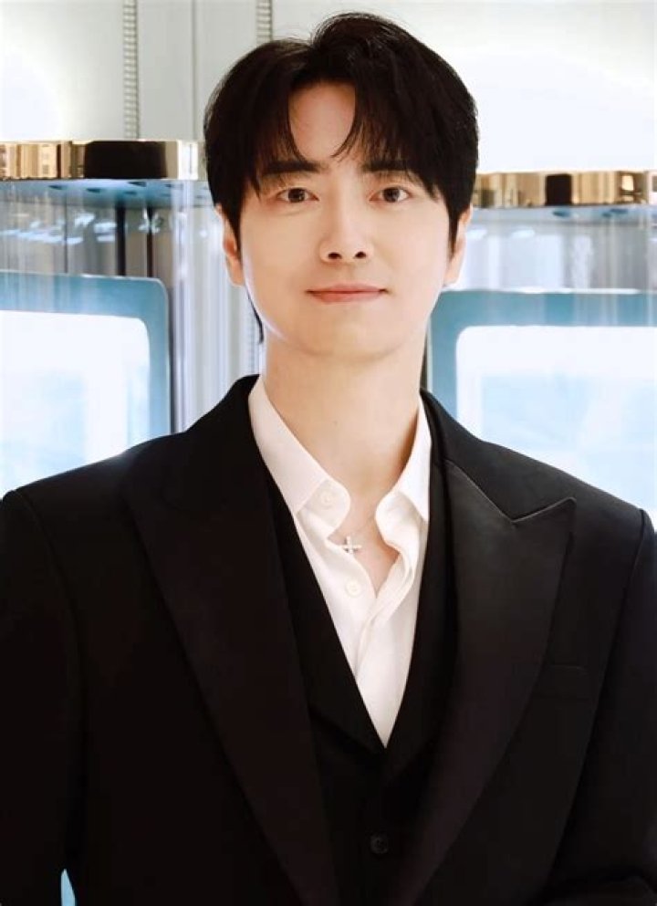 Lee Junhyuk: The Rise of a Multi-Talented Star