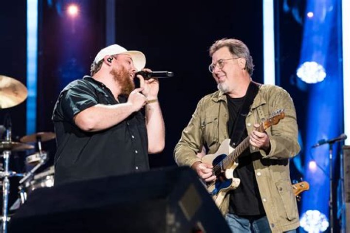 Luke Combs Jacksonville: Unforgettable Night of Country Music