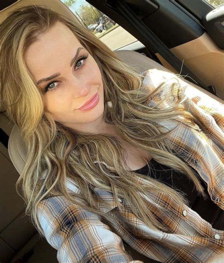 Niece Waidhofer: The Rising Star in the Modeling Industry