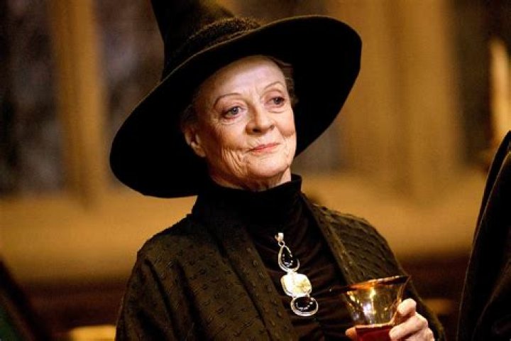 Unraveling the Mystery: Did Maggie Smith Smoke?