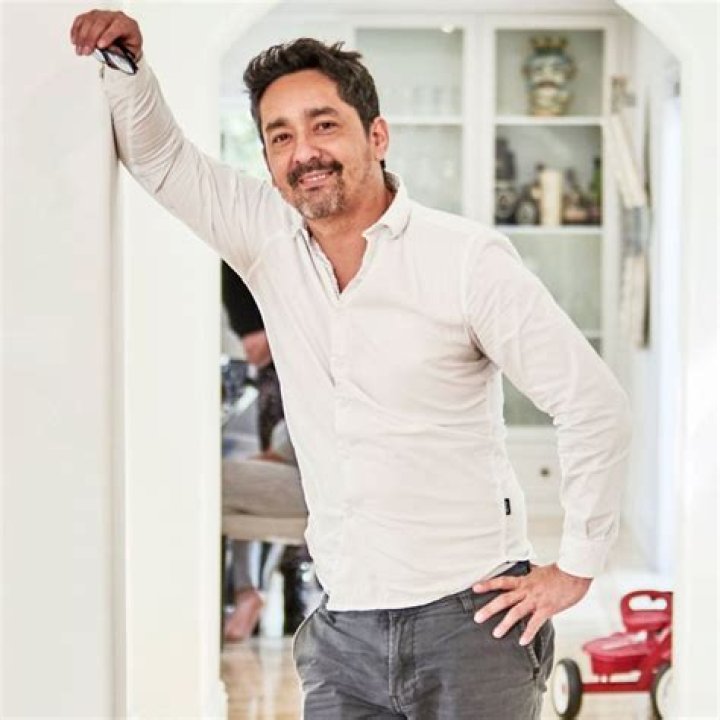 Unveiling the Height of Manuel Garciarulfo: A Closer Look