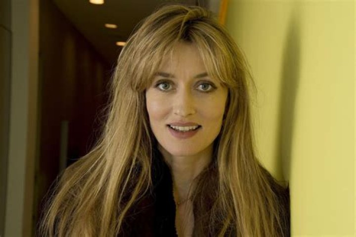 Unveiling the Truth About Natascha McElhone Smoking: A Deep Dive into the Actress's Life